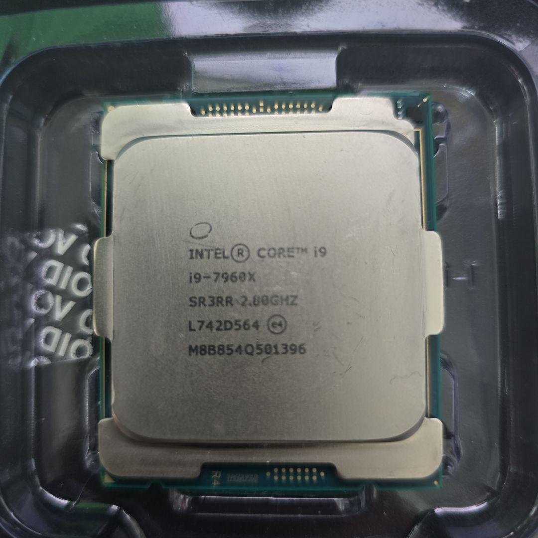 Intel Core i9-7960X 2.80GHz CPU 動作品