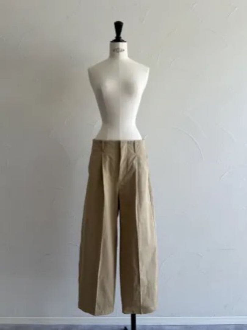 完売 JULY NINE チノパン ベージュ　Mサイズ　試着のみタグ付き