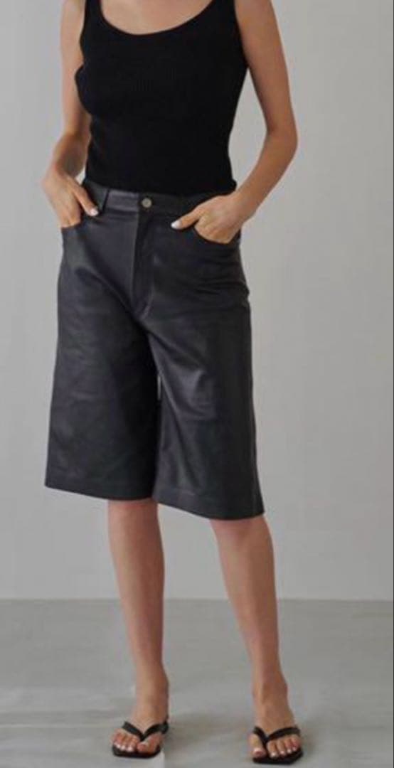 INSCRIRE アンスクリア 羊革レザー ハーフパンツ