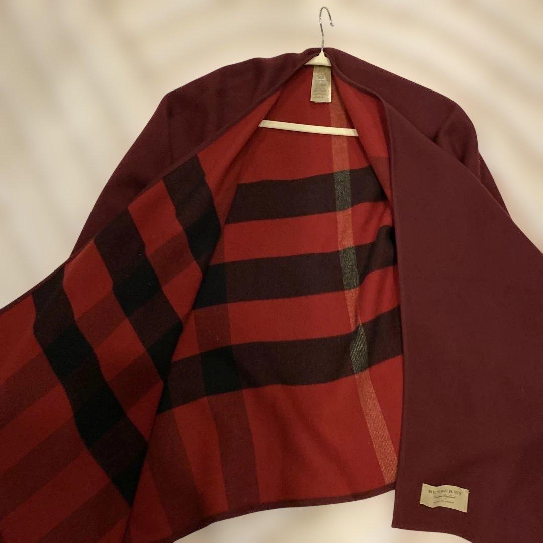 あい　BURBERRY バーガンディ ポンチョ・ケープコート