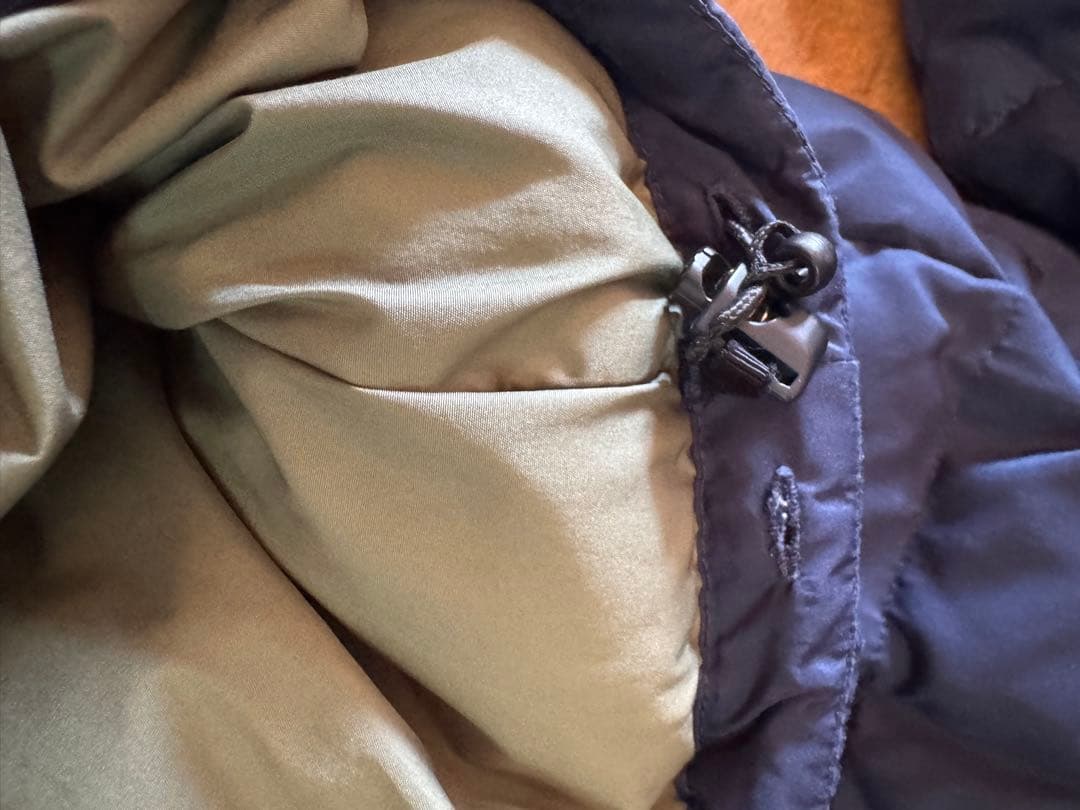 ぐ*ぅ様 シュプリーム　ネイビー フード付きダウンパーカー