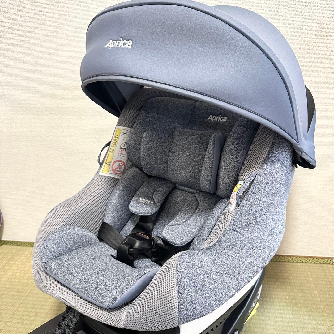 Aprica クルリラ プラス ライト チャイルドシート ISOFIX 回転式