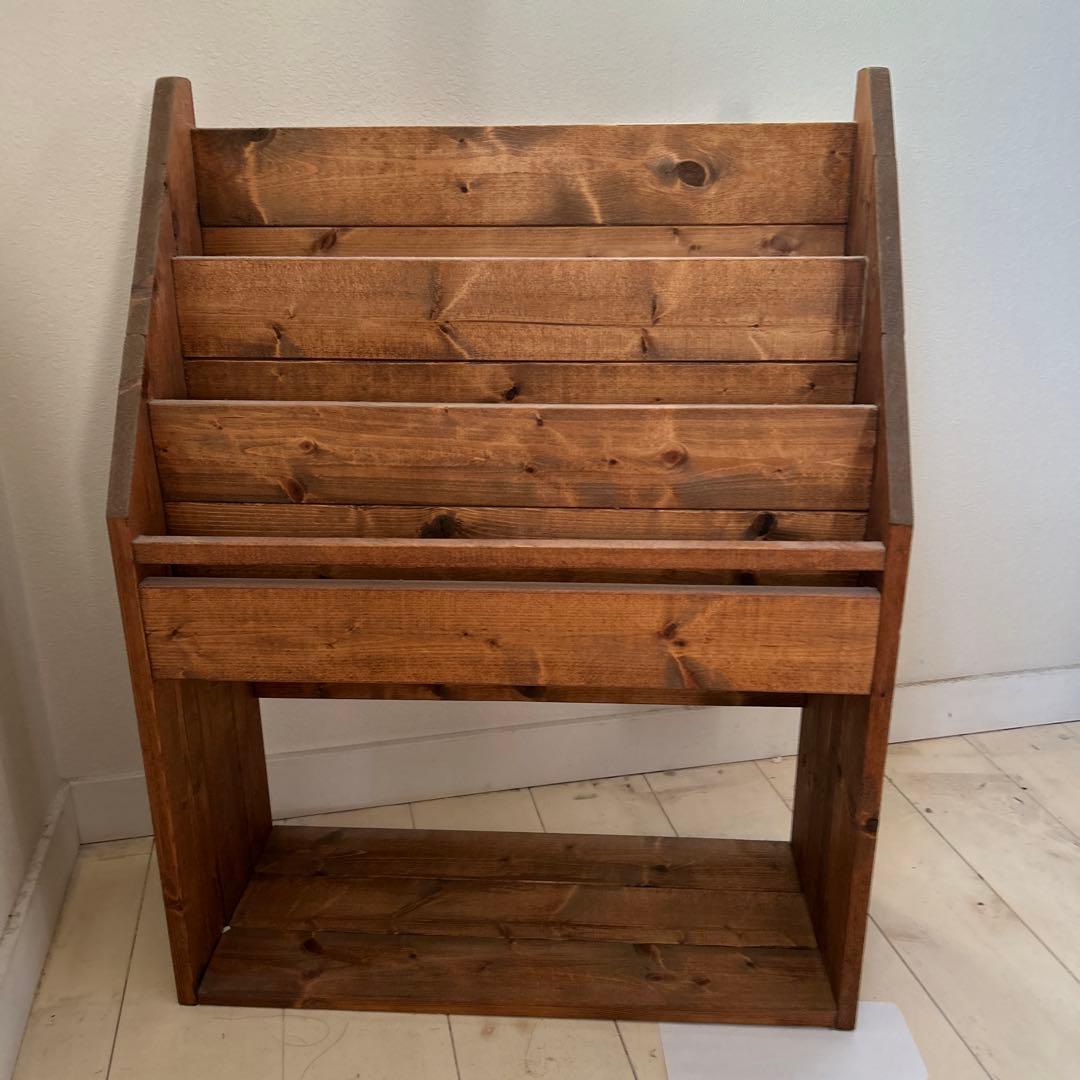 ラック　　ハンドメイド絵本棚