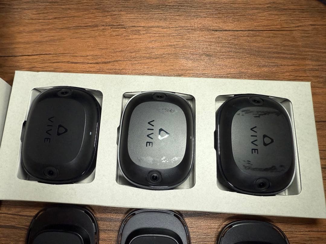 HTC VIVEトラッカー (Ultimate) 3+1 キット＋ストラップ