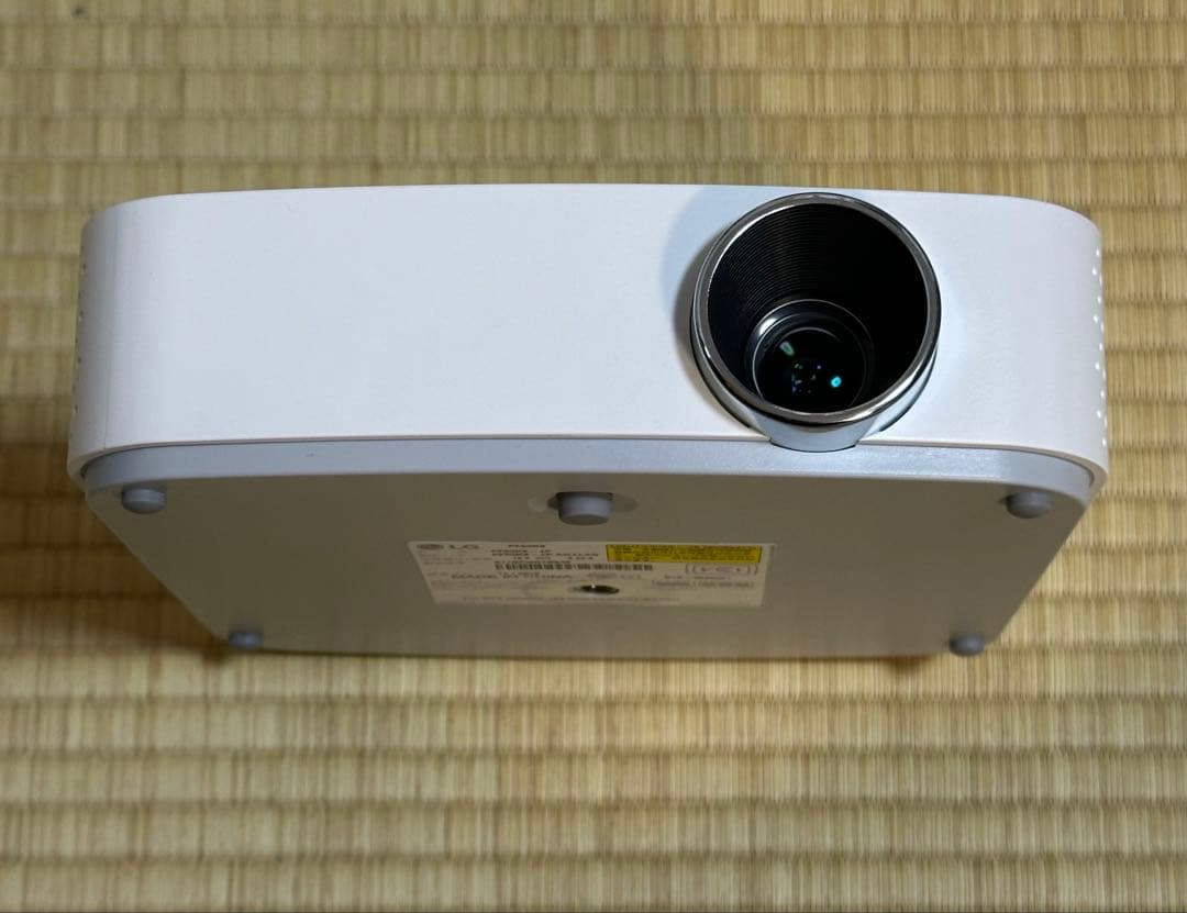 LG CineBeam シネビーム プロジェクター ホワイト