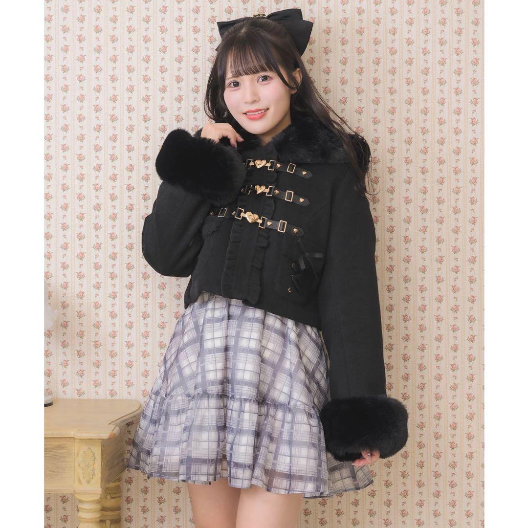 ROJITA ハートバックルショートコート