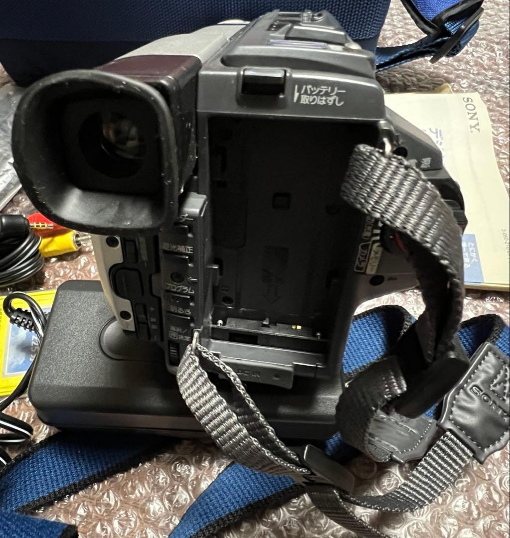 ビデオカメラ SONY Digital Handycam DCR-TRV225K