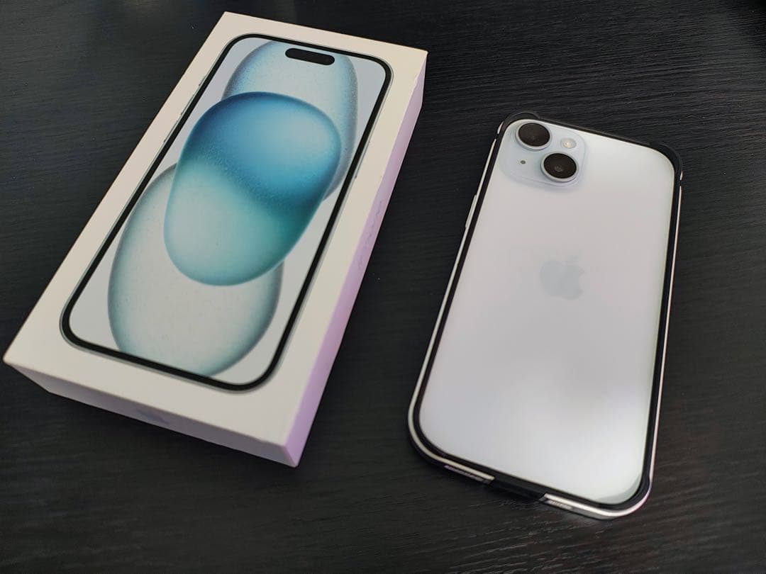 【美品】iPhone15 256GB ブルー Simフリー バッテリー84%