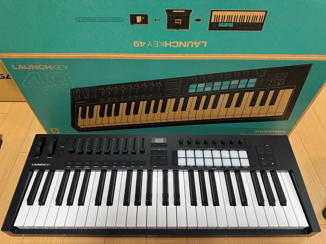 Launchkey 49 MIDIキーボード