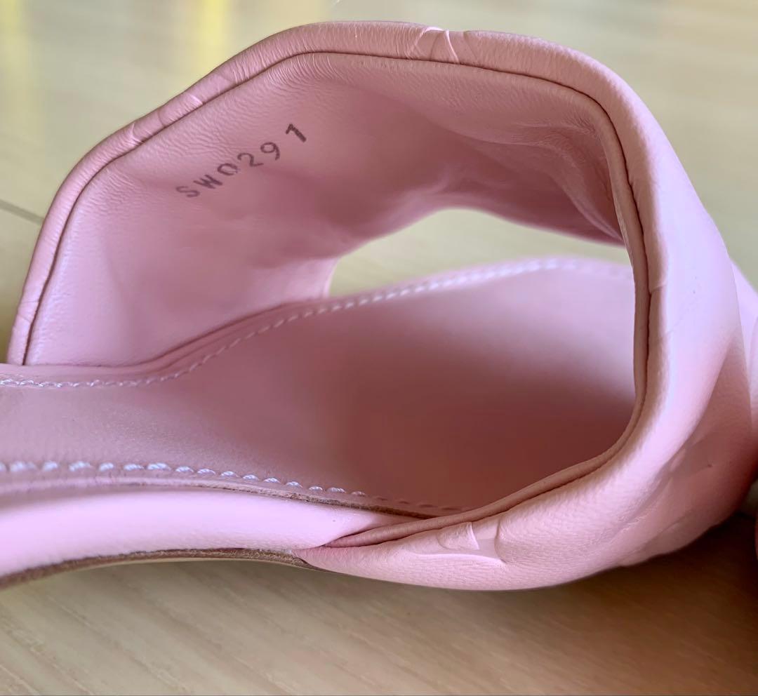 Louis Vuitton ピンクモノグラムエンボス レザーミュール24.5相当