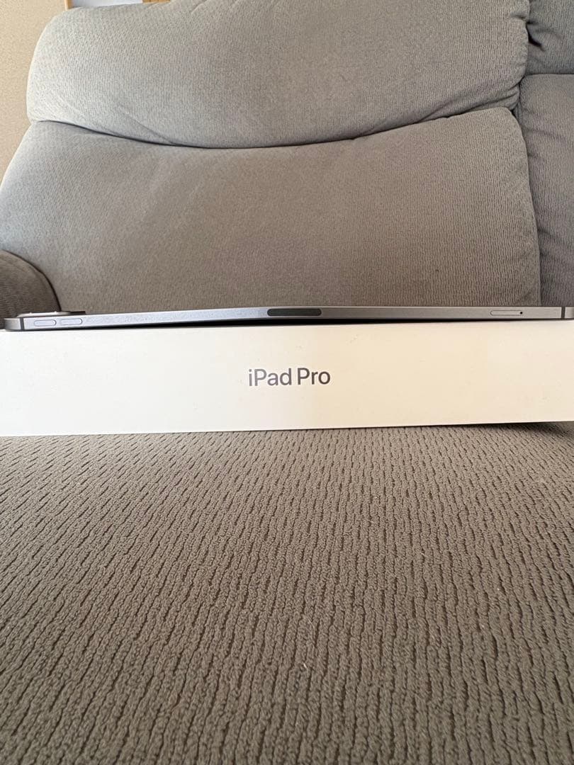 週末限定値引き iPad Pro 12.9インチ スペースグレー