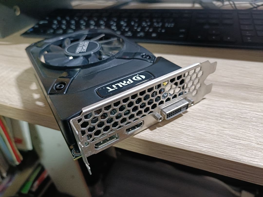 PALIT GeForce GTX 1050 Ti グラフィックボード　中古品