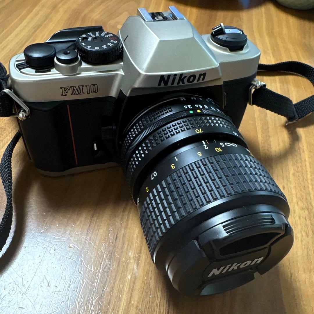 Nikon FM10 NIKKOR 35-70mm 一眼レフ　フィルムカメラ