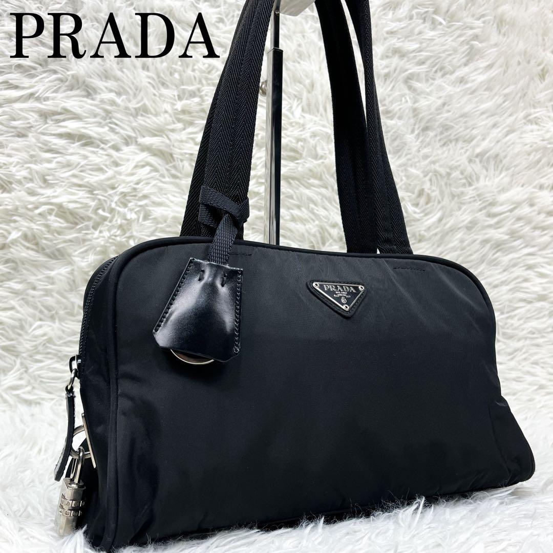 外観美品 プラダ ミニボストンバッグ 三角ロゴプレート ナイロン 肩掛け可能 黒