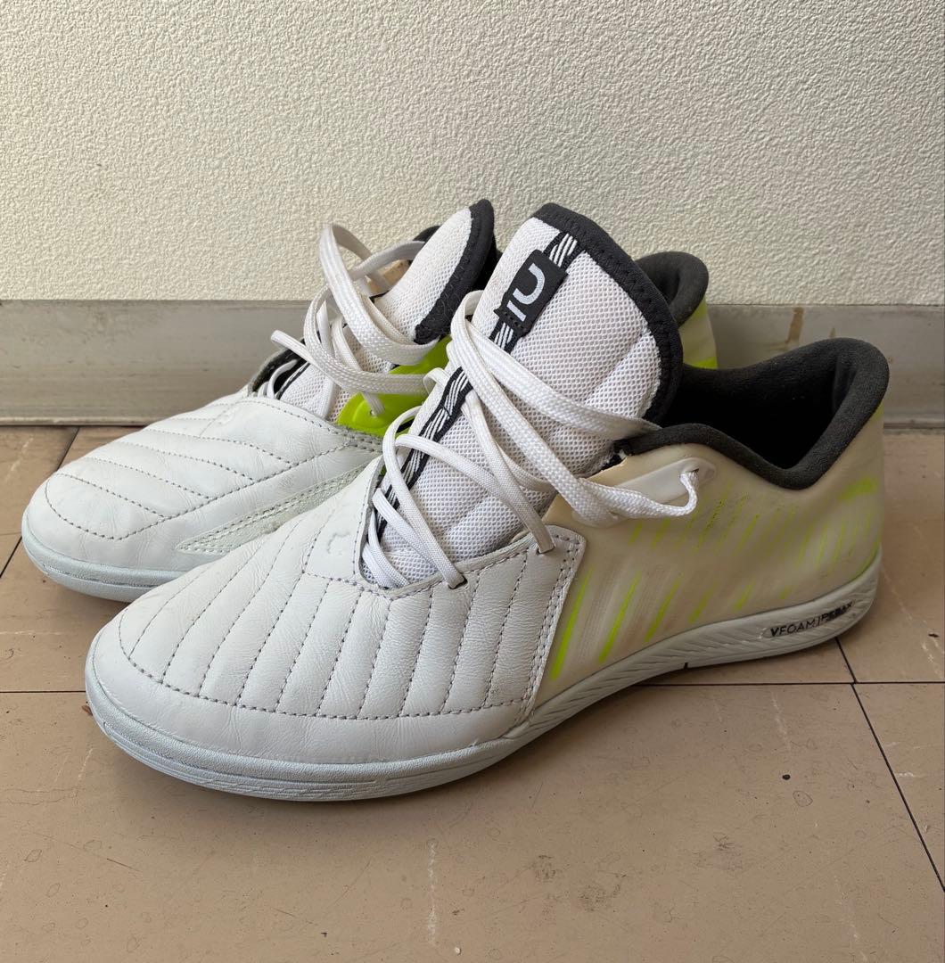 デカトロン kipsta フットサルシューズ