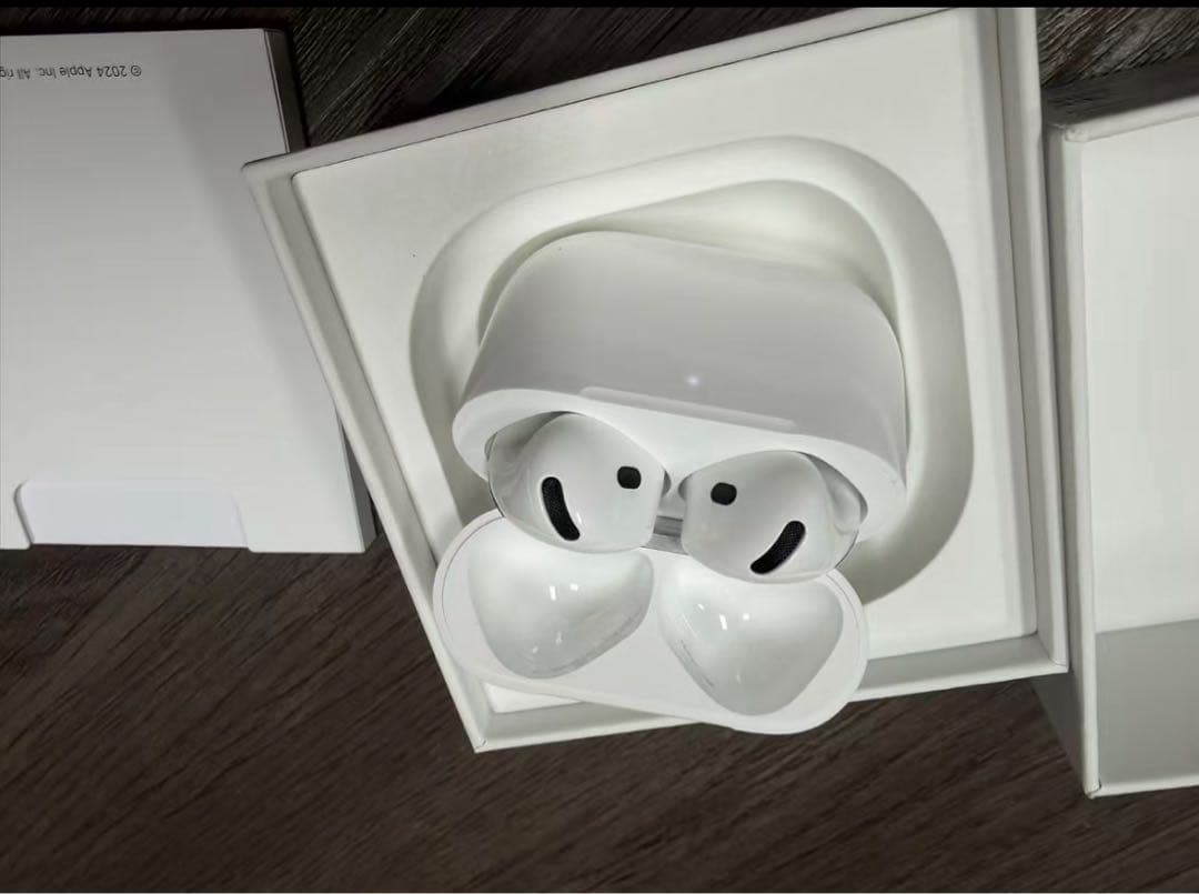 イヤホン AirPods4