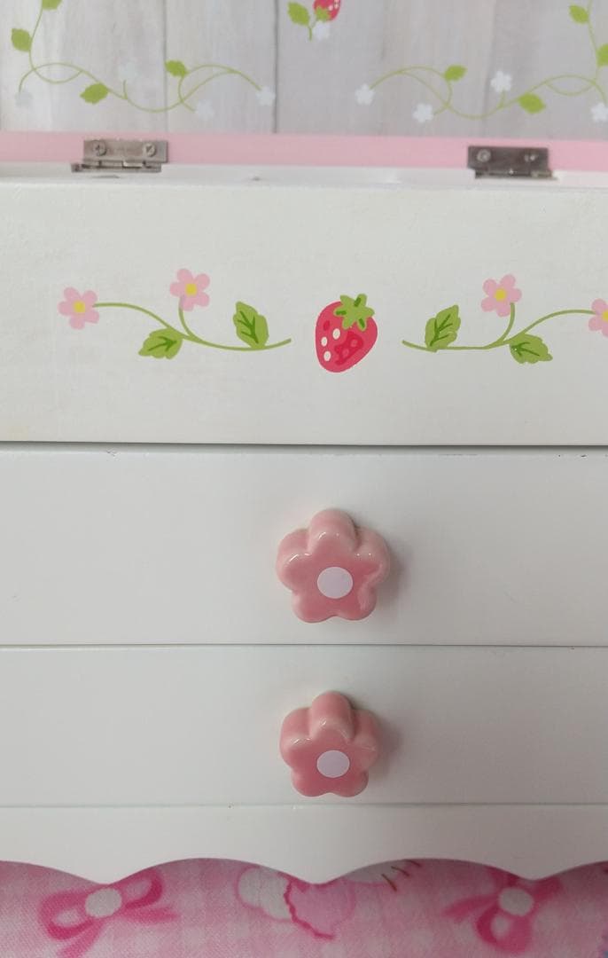 マザーガーデン　ジュエリーボックス　ジュエリーケース　マザーグースの森　いちご