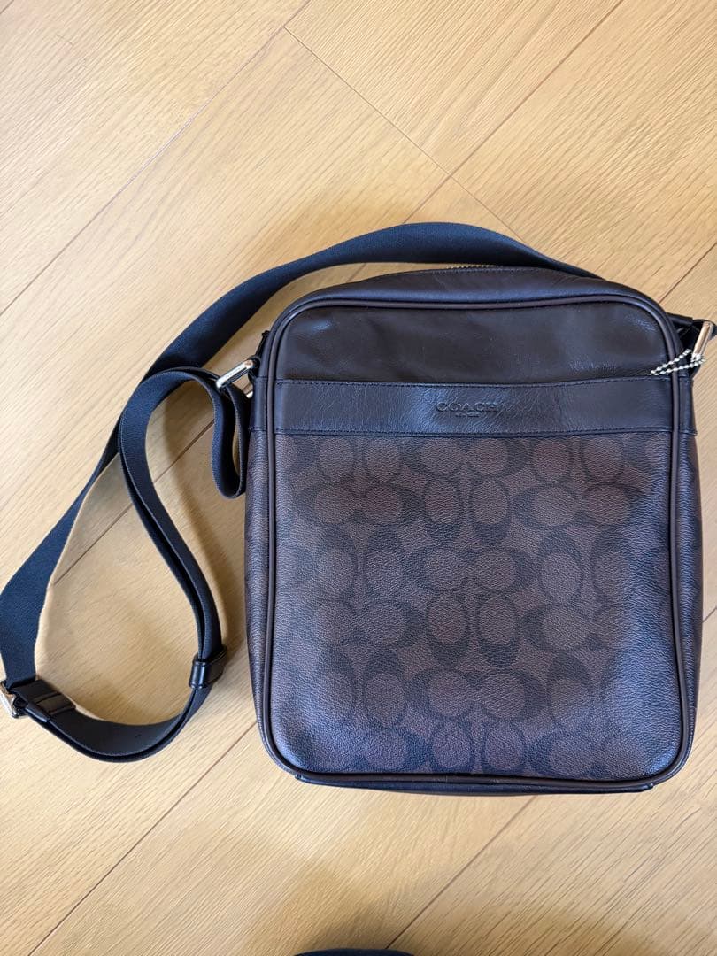 【最終値下げ絶対お得!美品,購入時より半額以下】COACH ショルダーバッグ