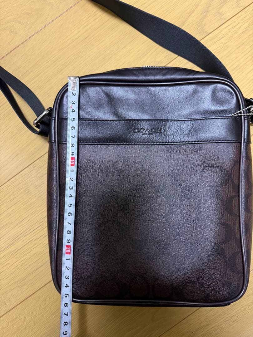 【最終値下げ絶対お得!美品,購入時より半額以下】COACH ショルダーバッグ