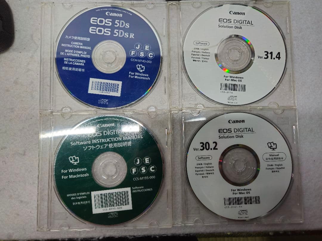 Canon EOS 5Ds R ＋ 300mmズームレンズ付属