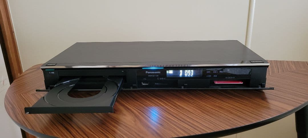 Panasonic　ディーガ　DMR-BZT720