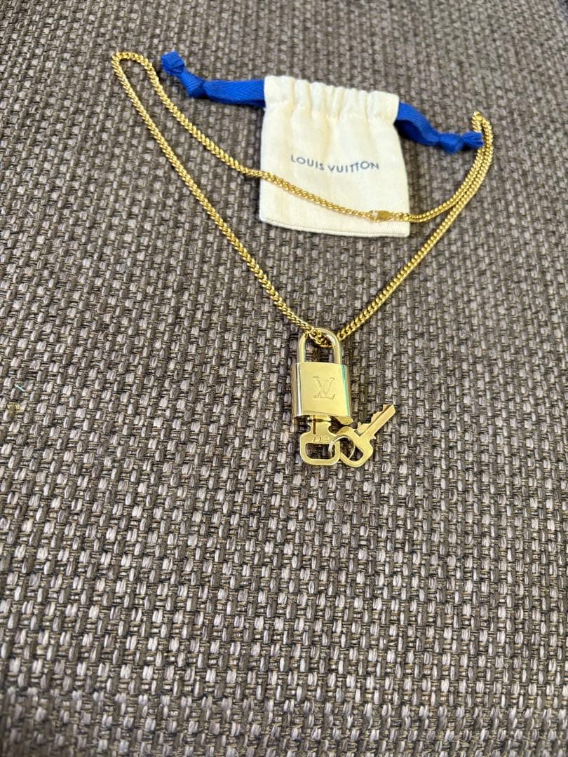 極美品ルイヴィトン パドロック カデナ ネックレス チェーン付き 南京錠677