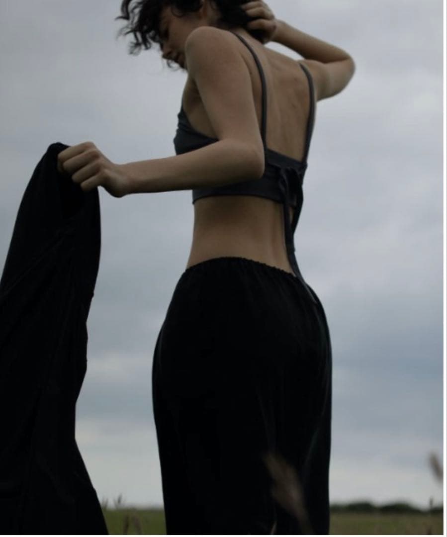 新品未使用　ETRE TOKYO（エトレ）バックリボンビキニスイムウェア