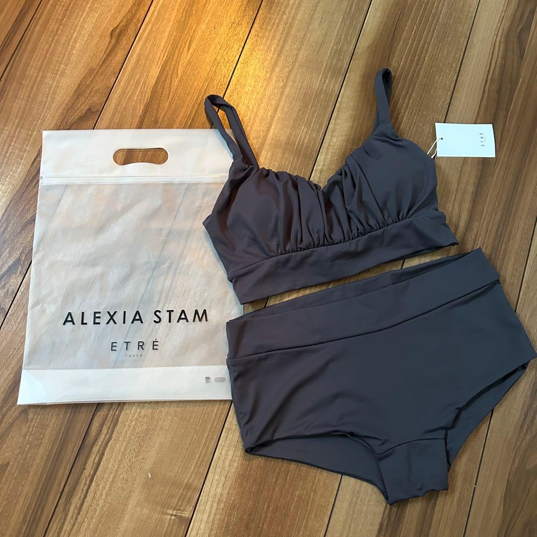 新品未使用　ETRE TOKYO（エトレ）バックリボンビキニスイムウェア