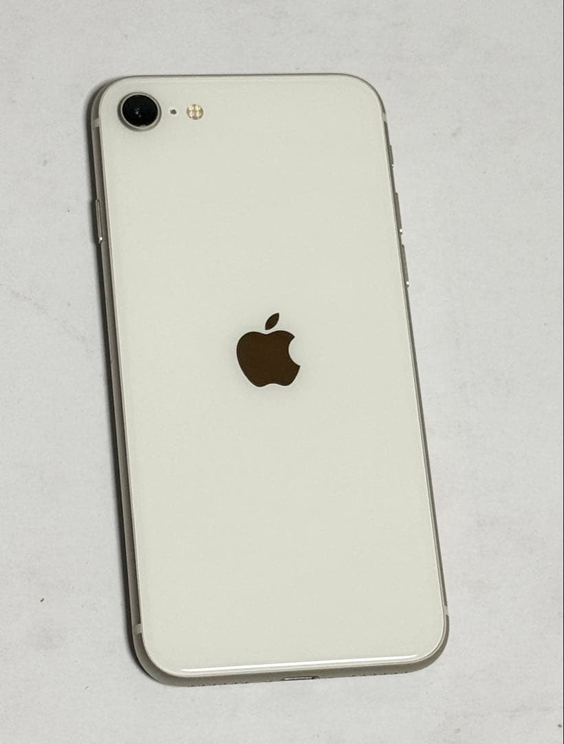 未使用に近い　バッテリー最大容量100%　iPhone SE 第3世代 64GB
