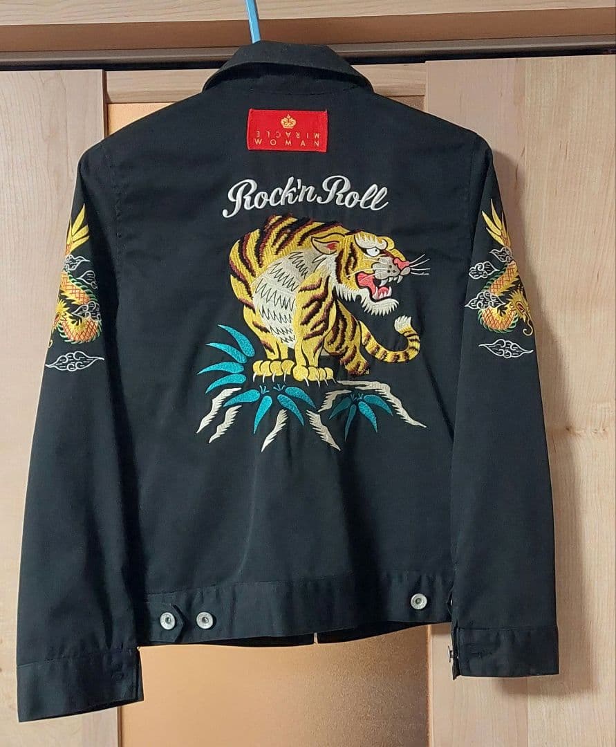 MIRACLE　WOMAN　スカジャン