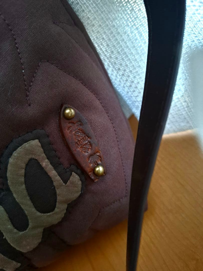 ハワイアンキルト バッグ　2WAY　ファスナー付　革タグチャーム付　ワーゲンバス