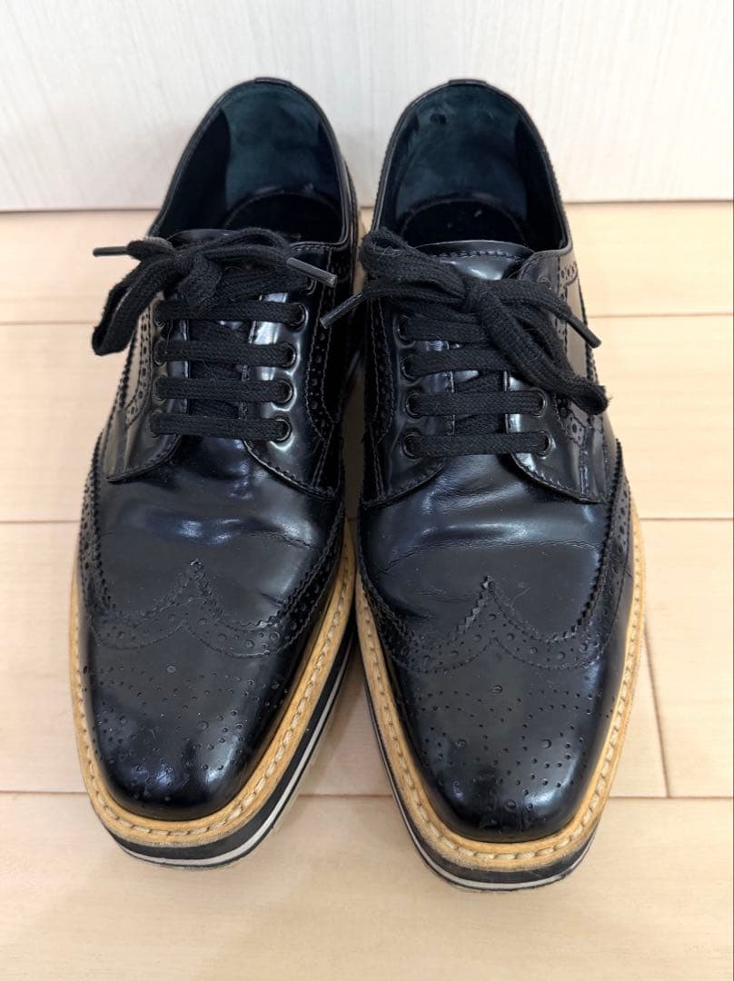 PRADA ウィングチップ レースアップシューズ