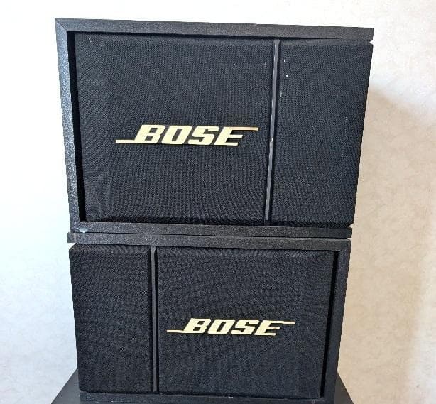 BOSEのスピーカー2個