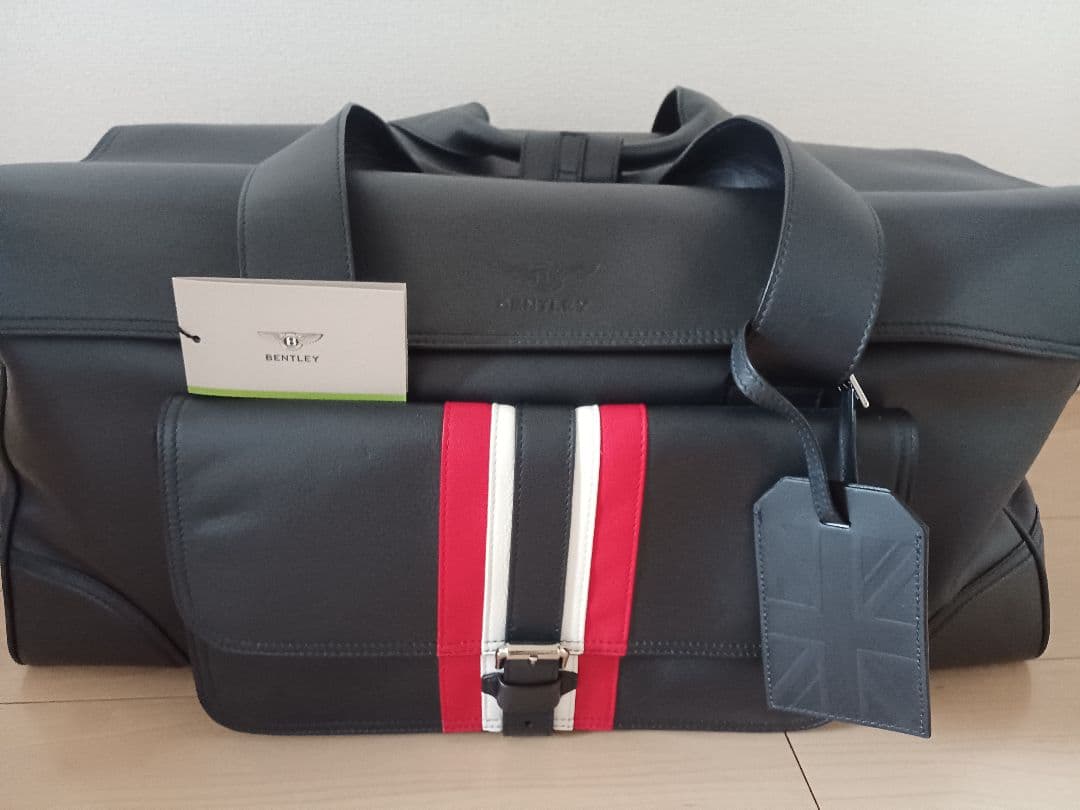✨BENTLEY ボストンバッグ✨ 高級車ブランド「ベントレー」のボストンバッグ