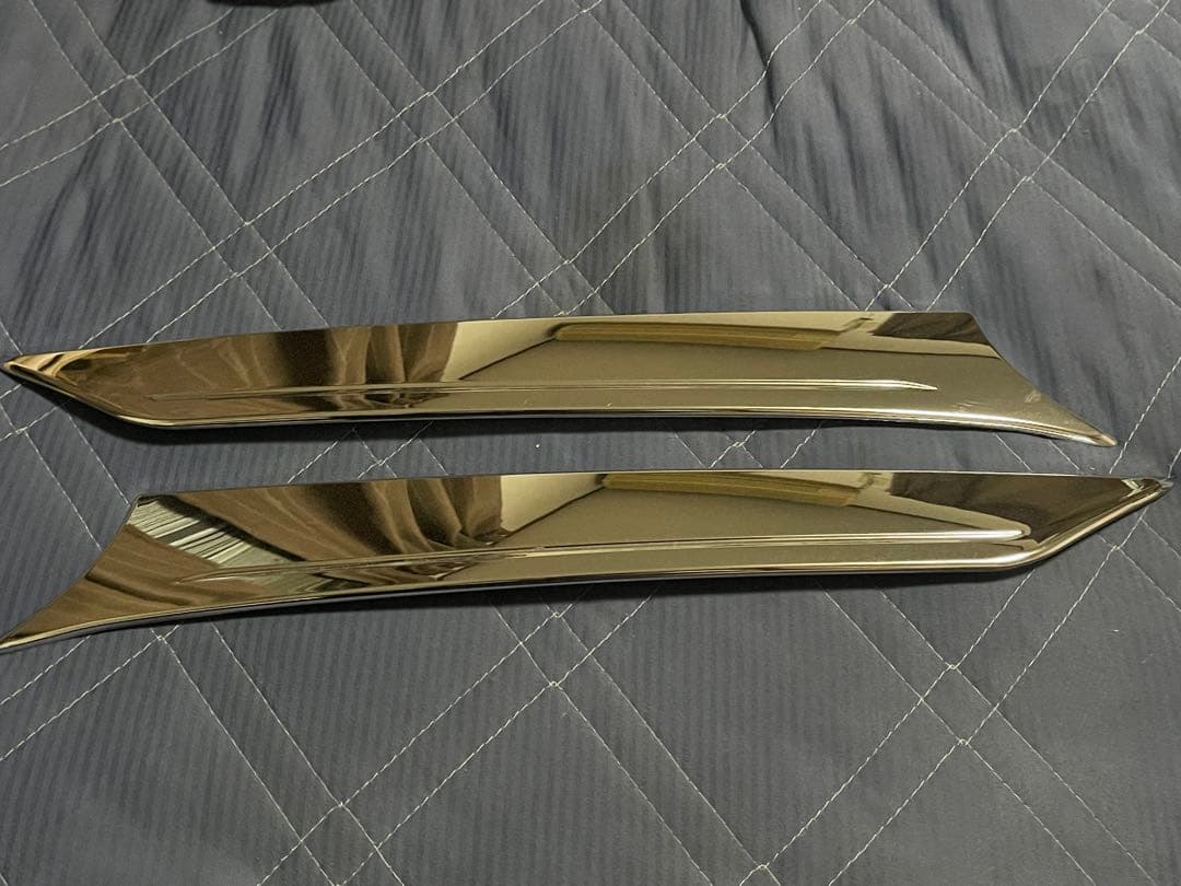 プリウスα 　前期　フロント　メッキガーニッシュ　純正OP