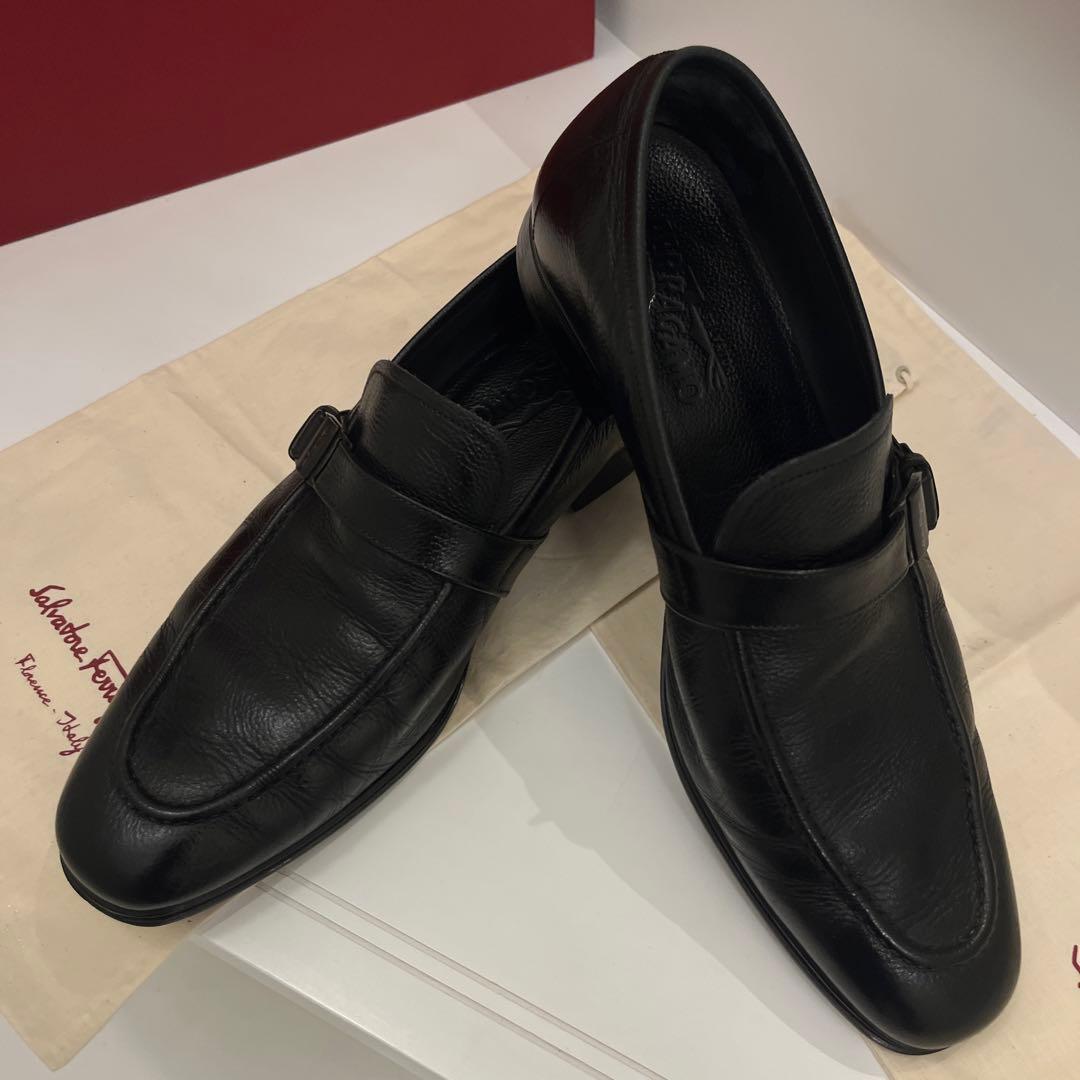 SF-10.【USED 極美品】フェラガモ・メンズ 黒色ビジネス靴8.5EEE