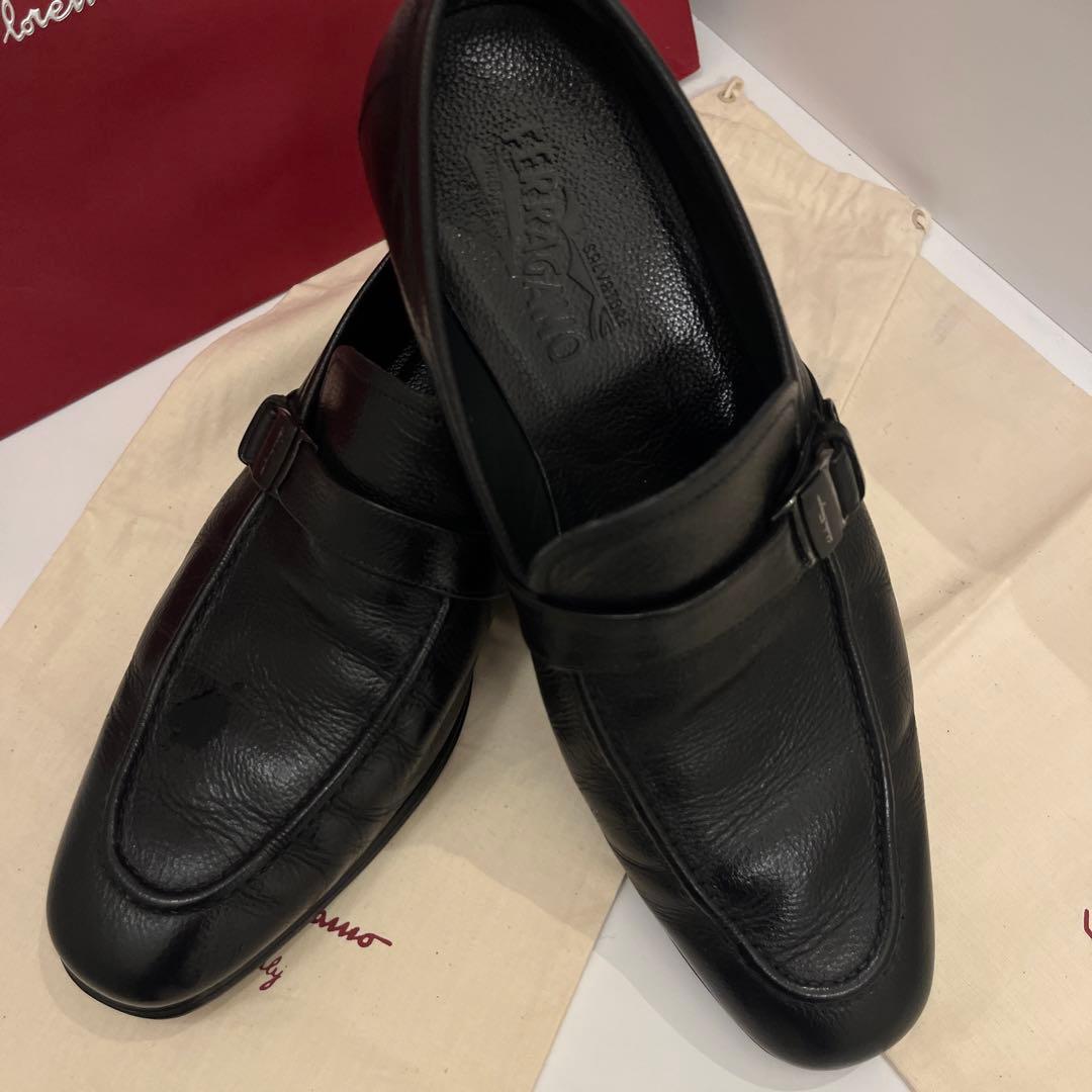 SF-10.【USED 極美品】フェラガモ・メンズ 黒色ビジネス靴8.5EEE