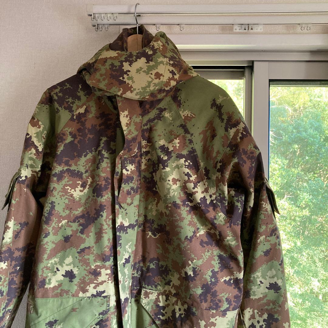 ま*る様 超貴重　イタリア軍　ゴアテックス　ウォータープルーフジャケット