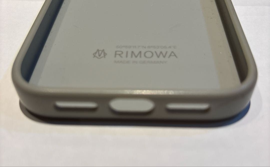 ［正規品］RIMOWA ケース iPhone15pro シルバー