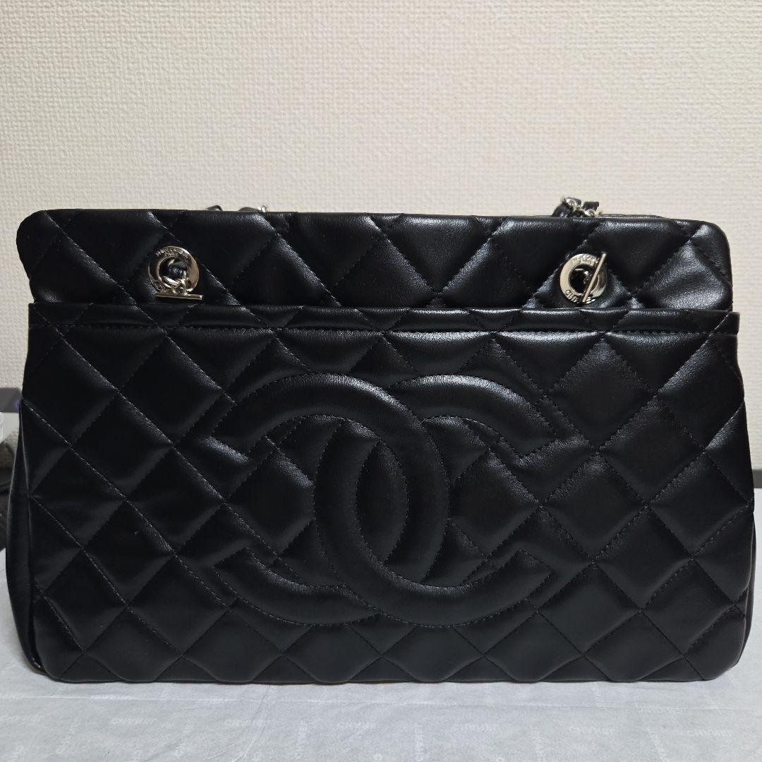 *ラムスキン* ショルダーバッグ　A4