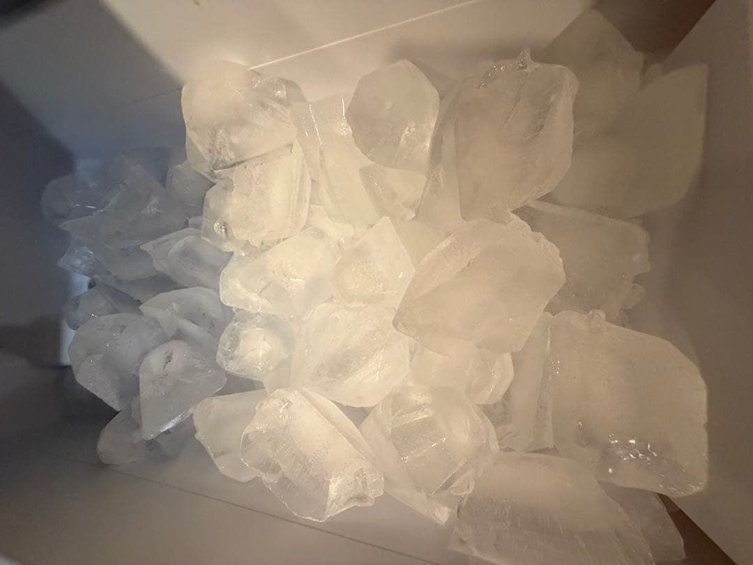 破格なお値段‼️ 早い者勝ち‼️両面開き‼️冷蔵庫 SJ-GT42C-R 415L