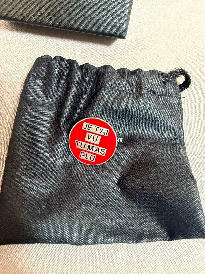 サンローランパリ 15AWシリーズ ピンバッジ　SAINT LAURENT