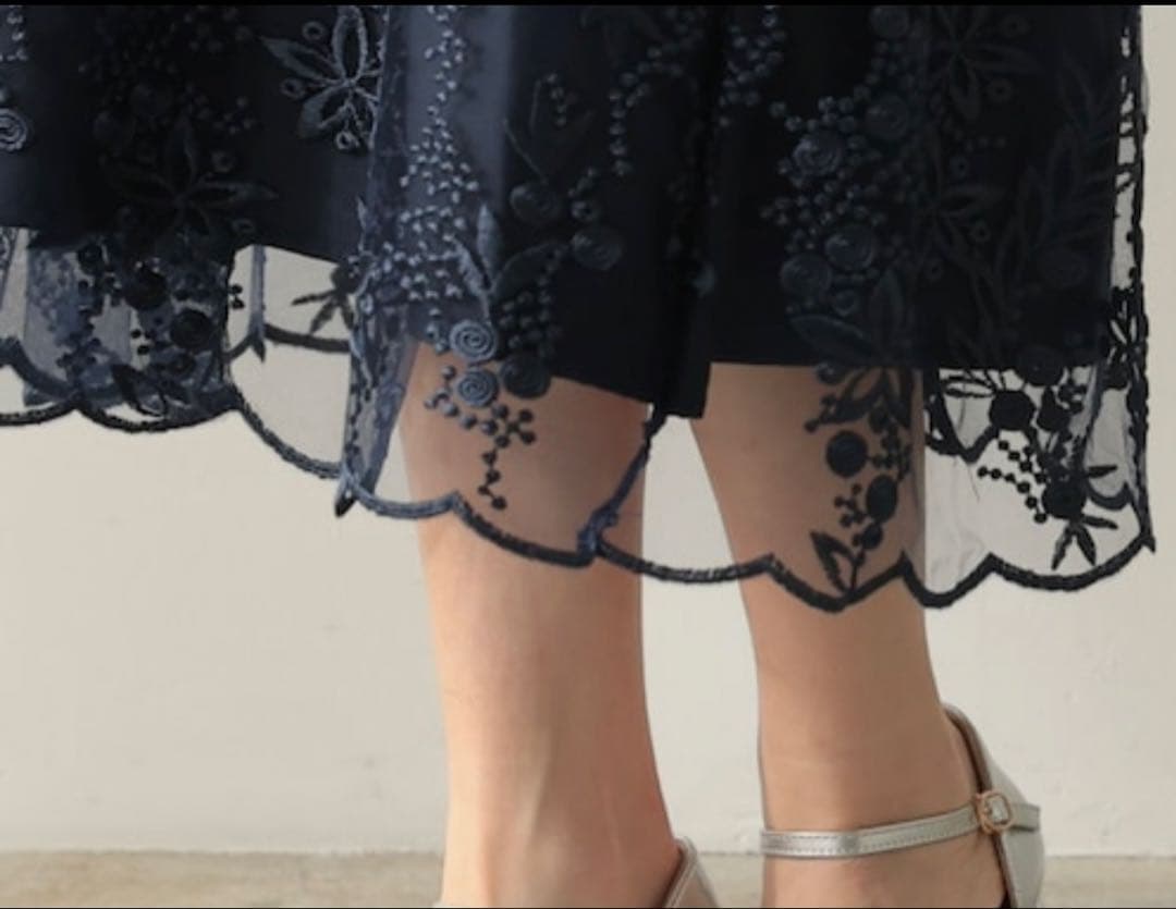 プレフェリール　結婚式　ネイビー　ドレス チュール　刺繍　レース　バックリボン