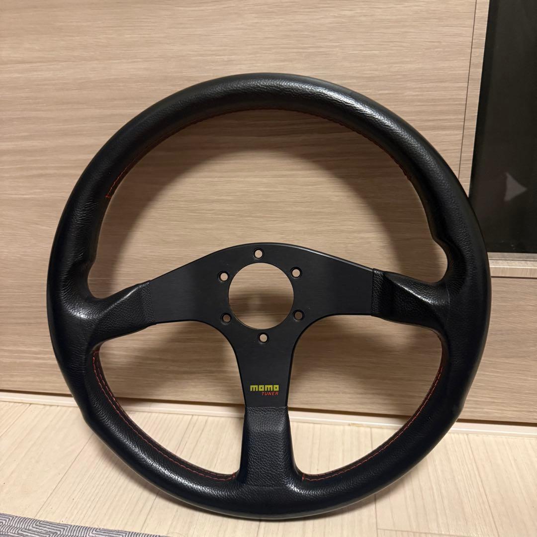momo Tuner ステアリング