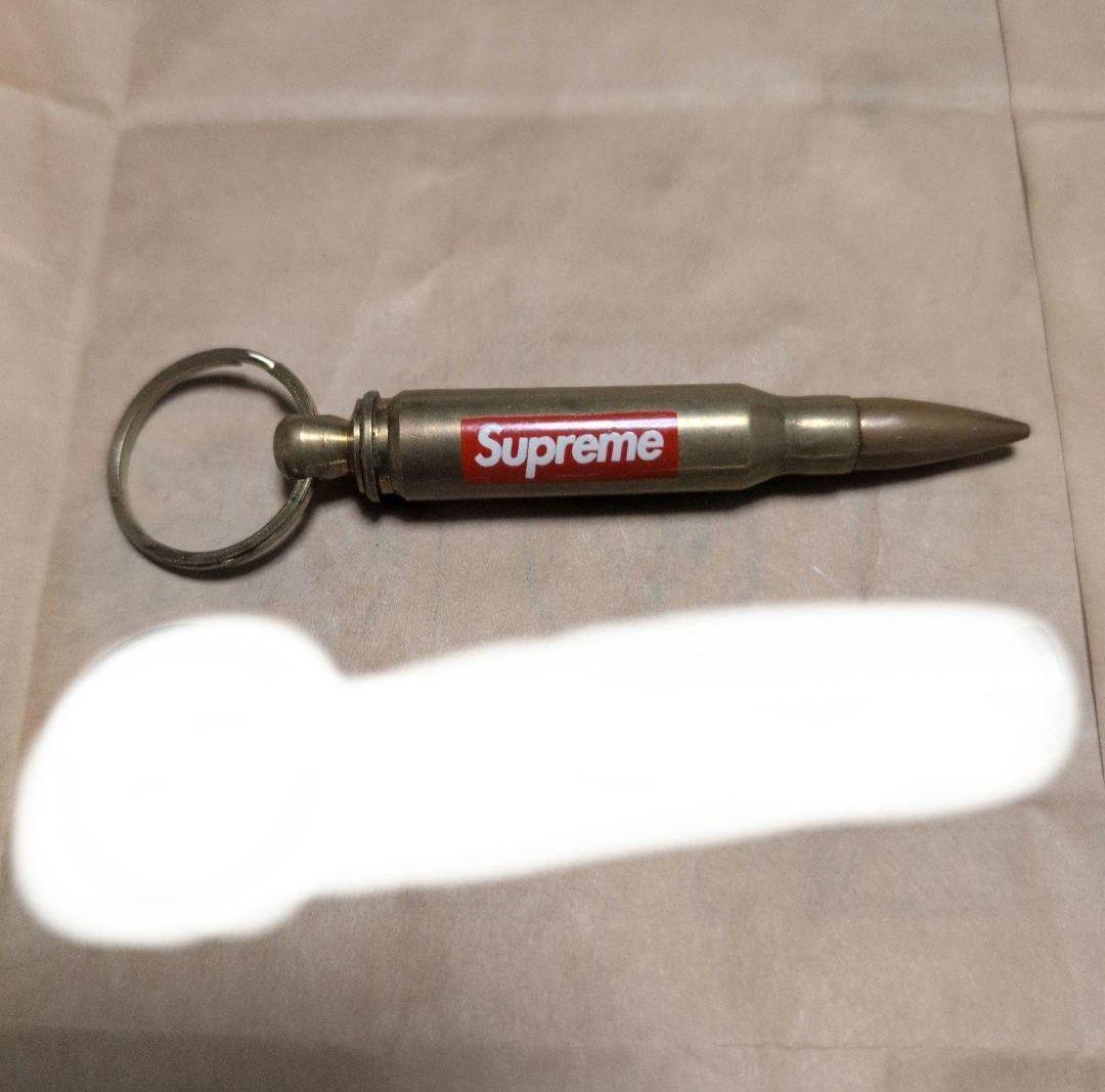 t*b様 Supreme ペン型キーホルダー