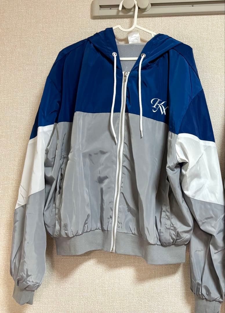 【期間限定値下げ】トラックジャケット☆ブルー　西野カナ　グッズ