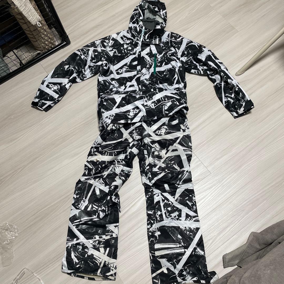 ASICS スキーウェア 黒/白　上下セット