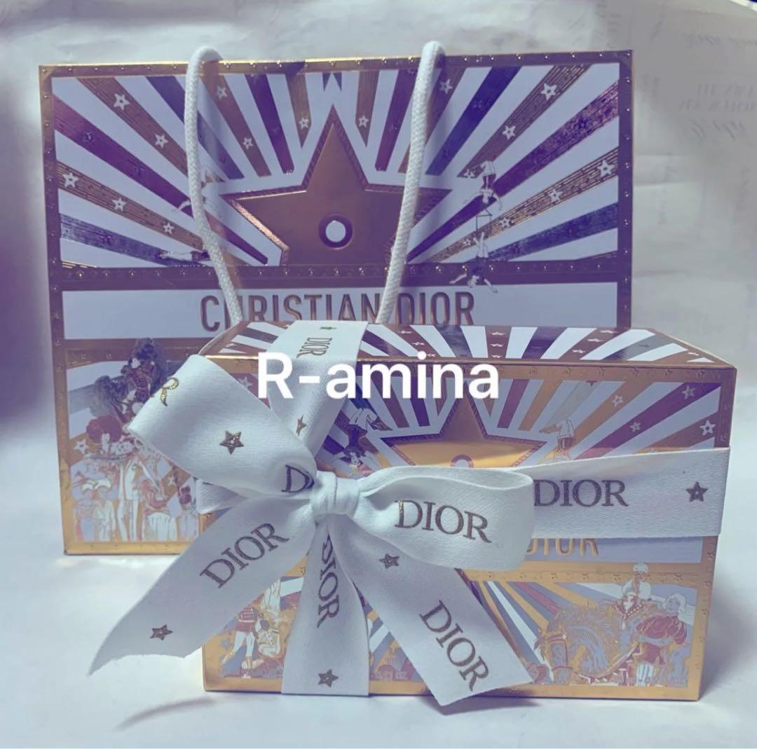 ディオール　DIOR ホリデーオファー　2025クリスマスコフレラッピング