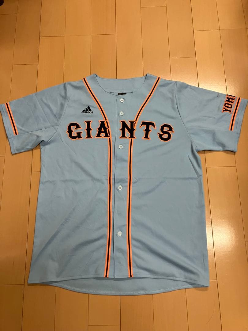 読売ジャイアンツ　読売巨人軍　ブルー　水色　ユニフォーム　背番号無し　無地　L
