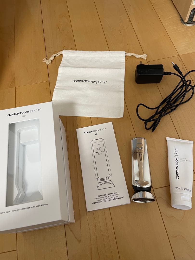 CURRENTBODY skin RF 美顔器